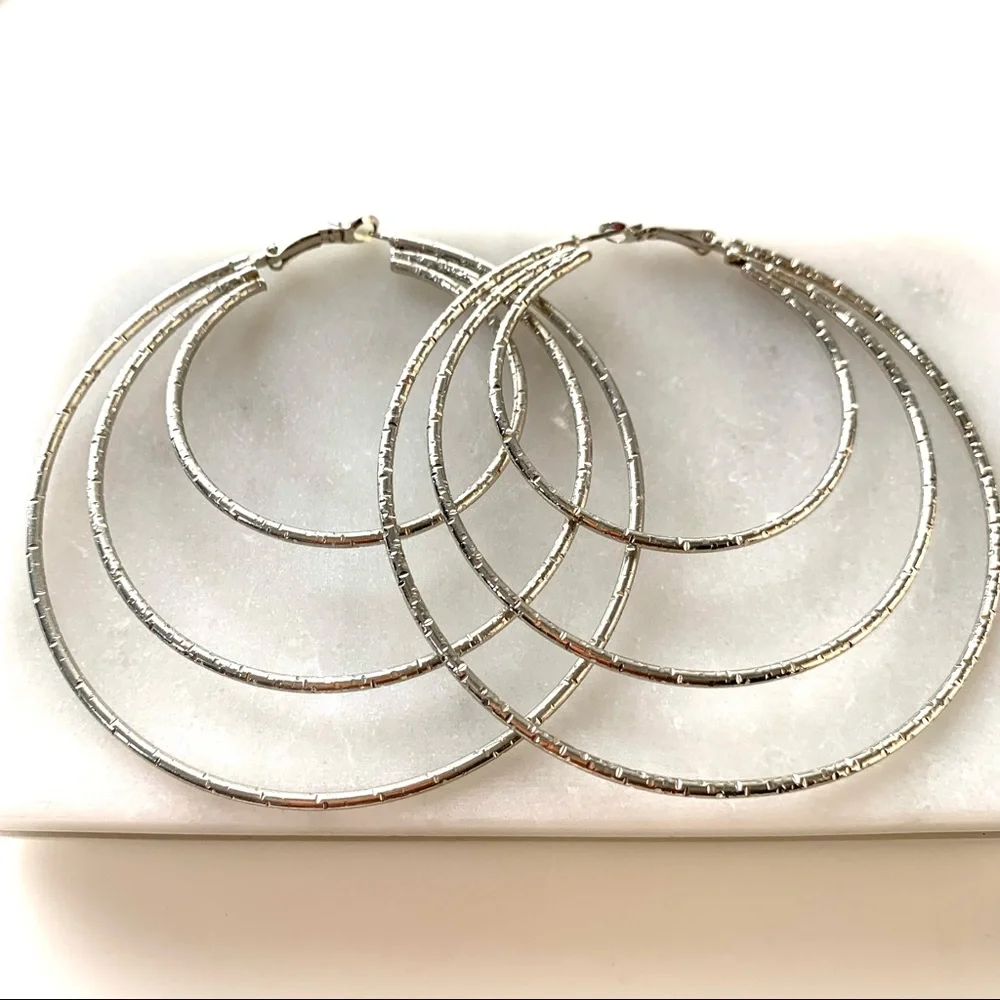 💎 💎 symbol NEW‎ triple hoop large silver plated earrings - Picture 2 of 4